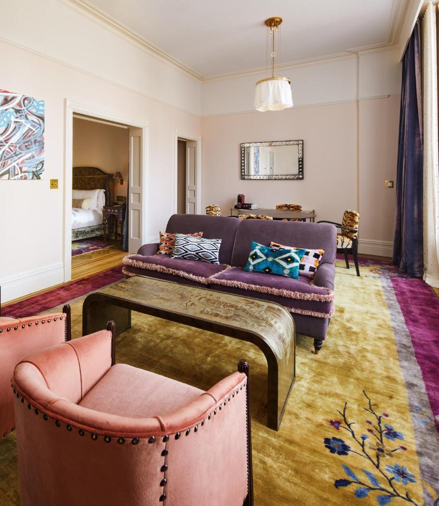 Chelsea Grand Loft interior